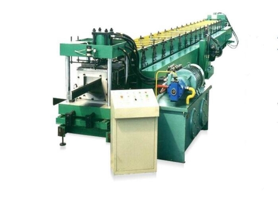 Automatische 30-kW-Pfettenmaschine mit Z-Profil, 16 m/min, 450 mm