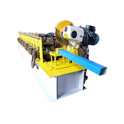 Downspout-Gossen-Rolle, die Kettengetriebe der Maschinen-15m/min bildet