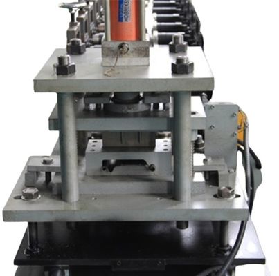 Rollen-Fensterladen-Türrahmen-Rolle, die Maschine 3T 50Hz bildet