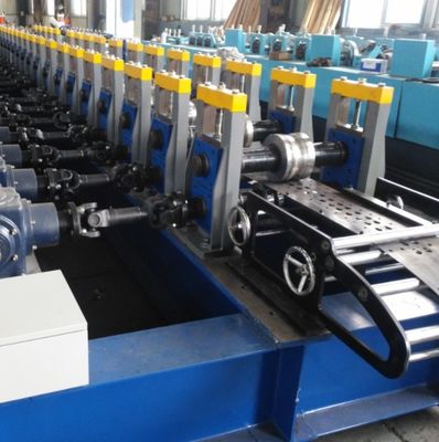 Rollendie formung des Blech-20m/min bearbeitet hydraulische Regal-Palette maschinell