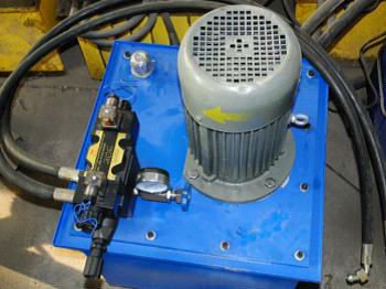 Purlin-Rolle 15m/min CZ, die Rollen-Station der Maschinen-6.5T 15 bildet 3